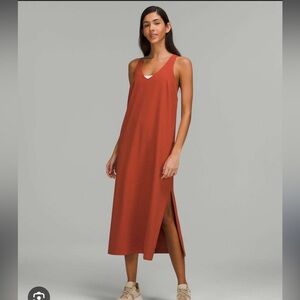 Lululemon V neck reversible midi dress